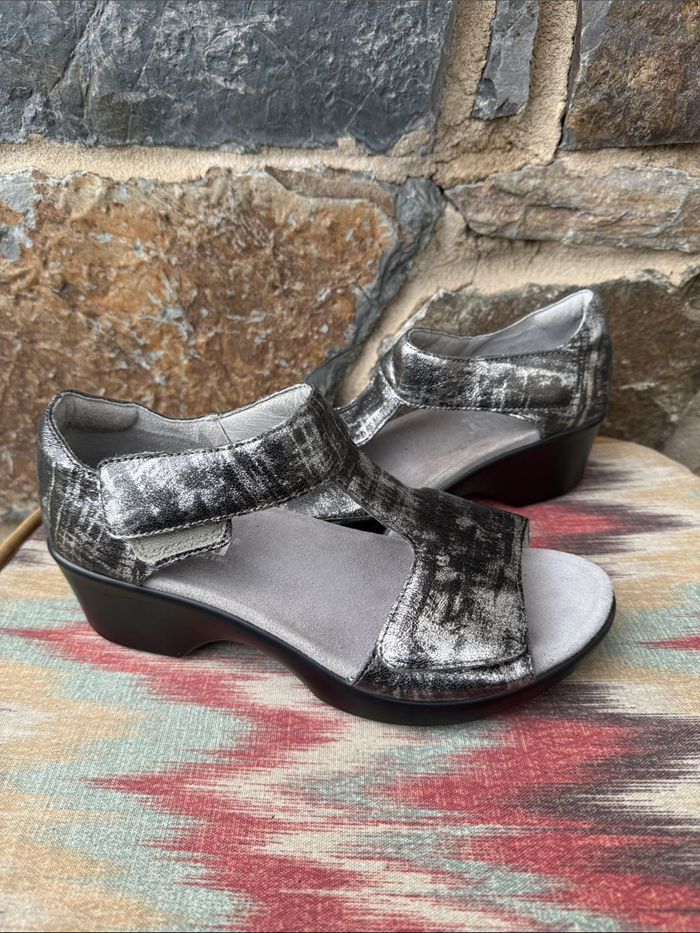 Alegria Silver Metallic Leather Comfort Sandals EU 39 Adjustable Wedge Sandals